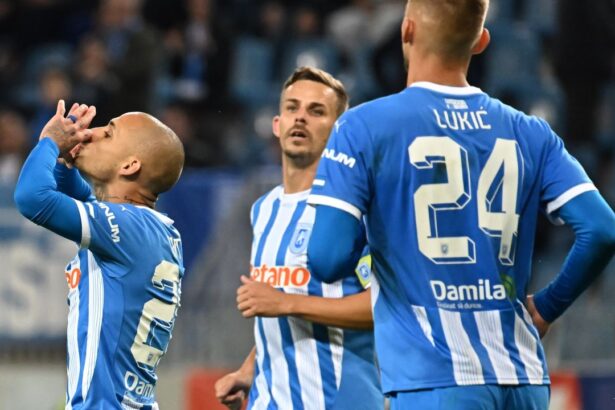live text gloria buzau universitatea craiova 0 1 acum luis paradela deschide scorul 676703339179b