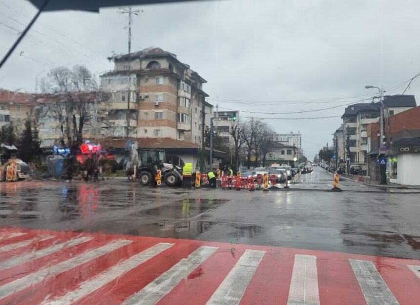 Lucrări în zona Delfinariu: Modificări ale mersului autobuzelor pe bulevardul Mamaia 1 lucrari in zona delfinariu mersul autobuzelor care circula pe bulevardul mamaia va fi modificat 67505c216e8a2