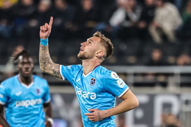 marius sumudica isi poate lua gandul de la denis dragus unde ar putea ajunge atacantul lui trabzonspor 67608b752ec8f