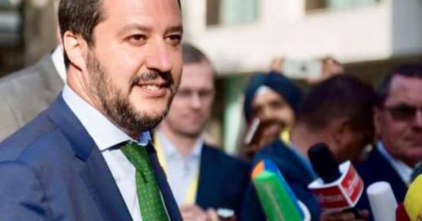 matteo salvini a fost achitat in 2019 vicepremierul italian a blocat o nava cu peste 100 de migranti in mijlocul marii 6765f12fd21fd