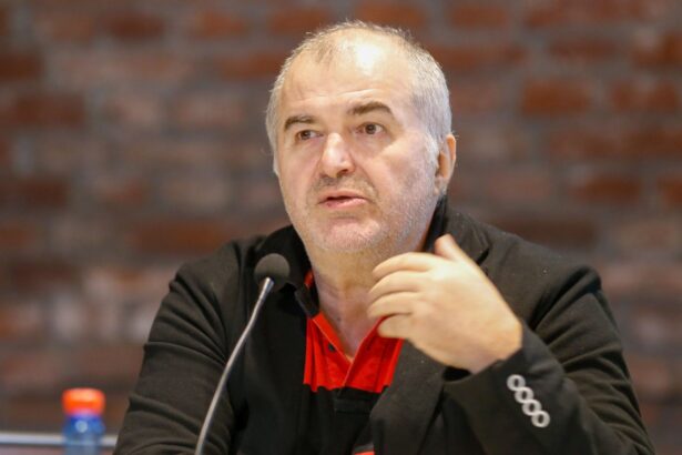 mesajul lui florin calinescu inainte de craciun fac parte dintr o pleava pe cale de disparitie ce l a facut pe actor sa rabufneasca 6766c31803f4f