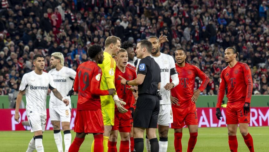 mesajul lui manuel neuer dupa ce l a facut ko pe frimpong si a vazut primul rosu din cariera aparitie surpriza in comentarii 67507a0bcc3b8