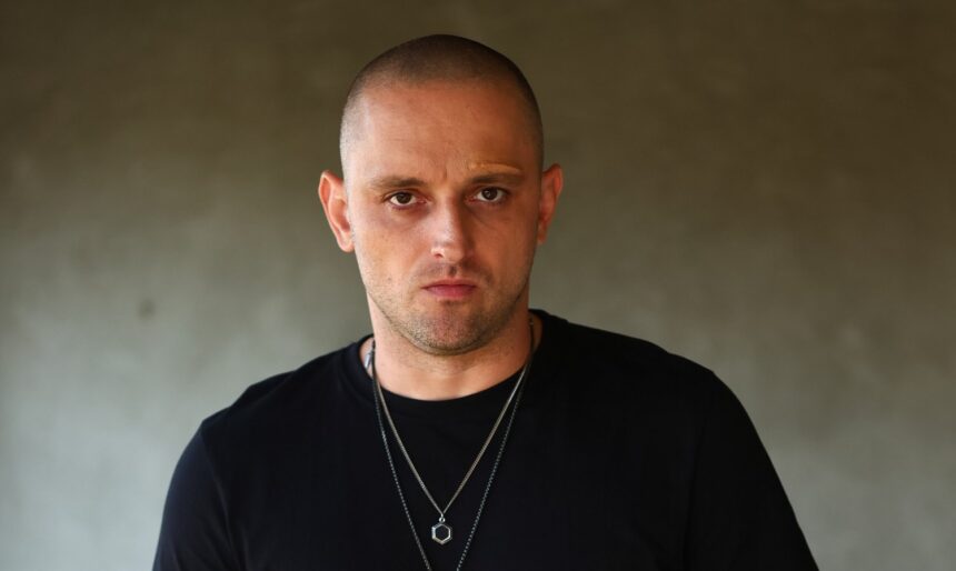 Mihai Smarandache se alătură distribuției serialului „Iubire cu parfum de lavandă” și detaliază rolul său: „A fost o provocare fascinantă” 1 mihai smarandache se alatura distributiei serialului iubire cu parfum de lavanda ce rol va interpreta a fost o provocare fascinanta 6766b50c63be4