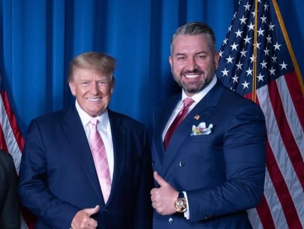 milionarul constantean din echipa lui trump sprinceana nici macar in sua nu au avut tupeul sa anuleze alegerile in timp ce oamenii erau la vot lumea nu mai e proasta s a trezit 6756dc031888d