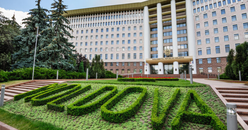motiunea de cenzura impotriva guvernului republicii moldova a picat votul a avut loc dupa miezul noptii 675be1f6c1051