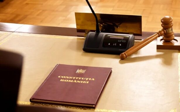 motivarea deciziei ccr de anulare a alegerilor prezidentiale procesul electoral a fost viciat in toate etapele iohannis ramane in functie pana la depunerea juramantului de presedintele nou 675458eae19d7