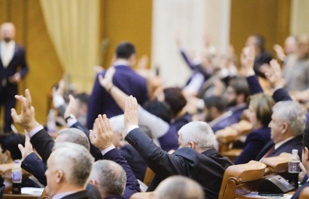 negocieri ale partidelor pro europene la parlament pentru viitoarea configuratie camera deputatilor si senatul ar putea avea mai putine comisii 675eda4872020