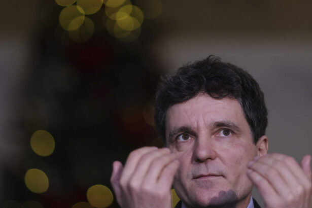nicusor dan despre parasirea functiei de primar bucurestenii nu pot trai bine daca romania nu o duce bine 67606cceac0a7