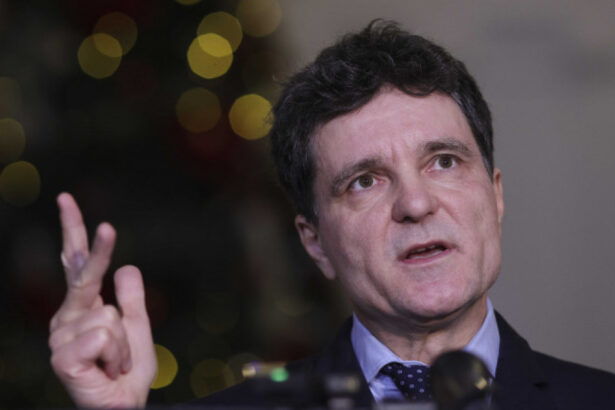 nicusor dan e convins ca primarii de sectoare sunt primii care vor candida la primaria capitalei daca el ajunge presedinte 67700268ea791