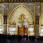 notre dame sarbatoreste din nou craciunul primele slujbe dupa incendiul devastator din 2019 676a5d43cb760