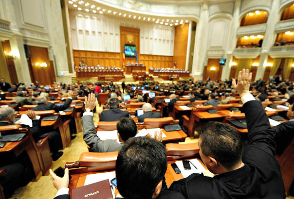 noul parlament trebuie constituit pana pe 21 decembrie 6756cdfda0fc0