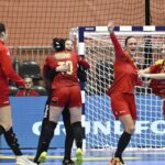 OPINIE: De unde ați apărut, fetelor? România uimitoare. Permiteți-le să joace și în campionatul intern! 3 opinie de unde ati aparut fetelor romania uimitoare lasati le sa joace si in campionatul intern 67533654b4b7d