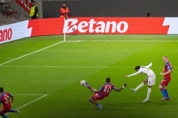 p kaizen gaming in prima linie a actiunii din fotbal prin parteneriatul recent cu uefa europa league si uefa conference league 675aa3eb9297b