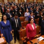 parlamentarii sos si pot considera ca iohannis este somer si au sesizat ccr pentru vacantarea functiei de presedinte al romaniei 676ae8e232551
