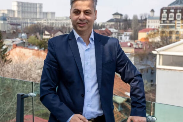 politia capitalei s a sesizat si investigheaza cazul lui bruno mihailescu sustinator al lui georgescu dupa ce a amenintat jurnalisti 6751c869c408f