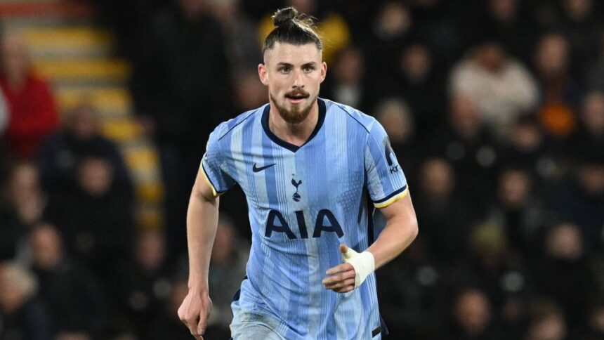 premier league thriller cu radu dragusin in teren tottenham a incasat patru goluri si a pierdut meciul cu chelsea dupa ce a condus cu 2 0 6755e6c69228c