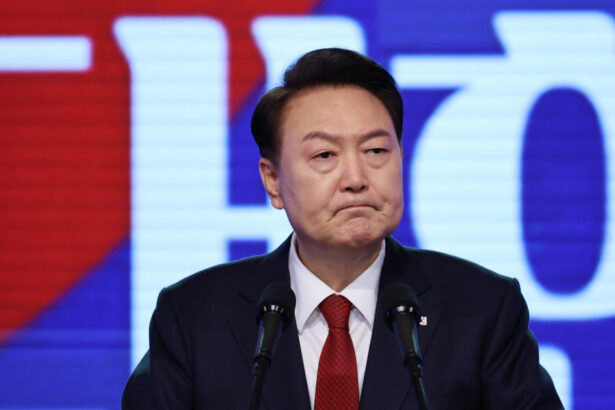 presedintele sud coreean yoon suk yeol suspendat din functie nu a participat la audieri dupa ce a fost citat de procurori 675ee75fee38a