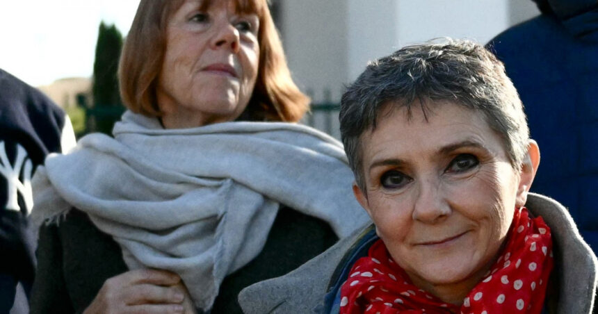 Procesul care a șocat Franța. Avocata soțului lui Gisele Pelicot afirmă că a încercat să explice, nu să justifice acțiunile acestuia. 1 procesul care a socat franta avocata sotului lui gisele pelicot spune ca a incercat sa explice nu sa justifice actiunile acestuia 674c5b2eab3c3