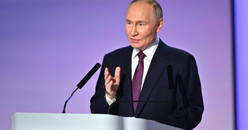 Putin invită „cercetătorii din întreaga lume” să se alăture „Rețelei Alianței AI” pentru a combate dominația SUA în sectorul tehnologic. 1 putin invita cercetatorii din intreaga lume sa vina in reteaua aliantei ai pentru a elimina dominatia sua in sectorul tehnologic 6759e5f4b9e24