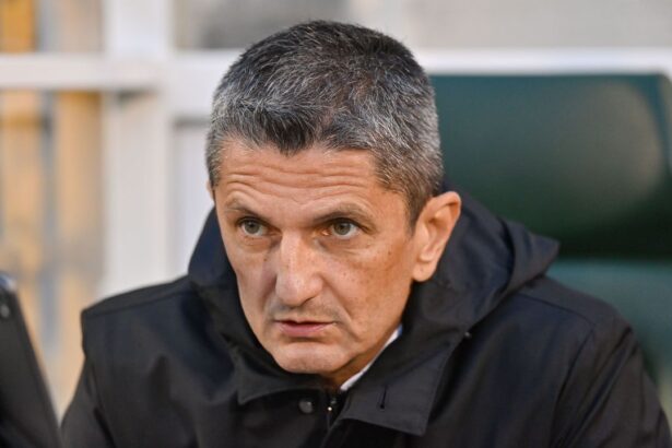 razvan lucescu a rabufnit dupa ce paok s a incurcat cu ultima clasata opriti va 674d54ff5d832