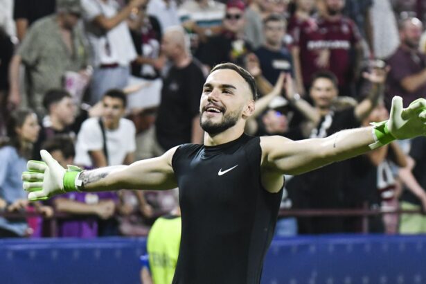 razvan sava debuteaza azi in serie a sansa mare pentru portarul nationalei de tineret 6756d6aa83bae