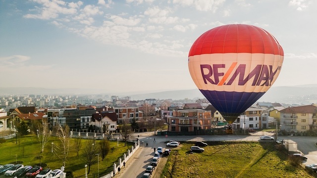 re max deschide 7 noi francize si incheie anul cu 65 birouri in romania 6762c6cdc7cc2