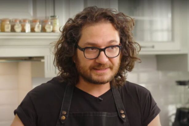 reteta lui florin dumitrescu de salata de boeuf cum trebuie sa fie ingredientele cand sunt amestecate cu maioneza 676e6cd1f3f0e