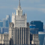 rusia expulzeaza trei diplomati polonezi si inchide consulatul varsoviei din sankt petersburg care este motivul 6751c2c7afdcf