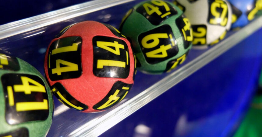s a castigat marele premiu la loto 6 49 unde s a jucat biletul si cat a costat 675611ac44dbb