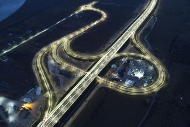 seful cnair se fac ultimele pregatiri pentru deschiderea primilor 157 km din sectiunea 5 a autostrazii sibiu pitesti 675aa3d90f517