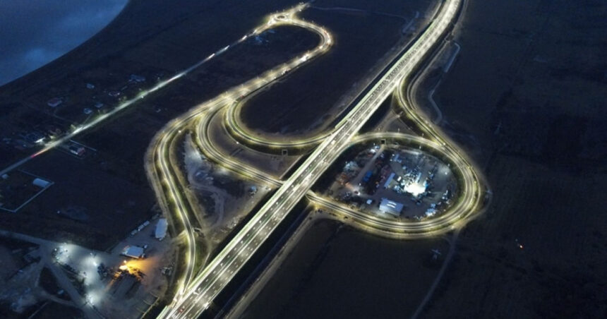 Șeful CNAIR: Ultimele pregătiri pentru deschiderea primilor 15,7 km din secţiunea 5 a autostrăzii Sibiu-Piteşti 1 seful cnair se fac ultimele pregatiri pentru deschiderea primilor 157 km din sectiunea 5 a autostrazii sibiu pitesti 675aa3d90f517