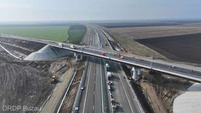 Sorin Grindeanu anunță că aproximativ 90 de kilometri de autostradă vor fi deschiși circulației în următoarele 15 zile. 1 sorin grindeanu anunta ca circa 90 de kilometri de autostrada vor fi dati in circulatie in urmatoarele 15 zile 6751963cec39b