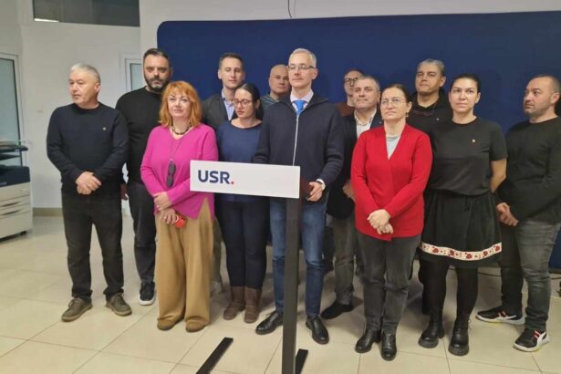 stelian ion avem o miza uriasa de a pastra romania pe drumul european nu spre rusia nu ne putem intoarce in timp stim ce a insemnat urss pentru noi acum trebuie sa gasim in parlament a 674ccc9cb064d