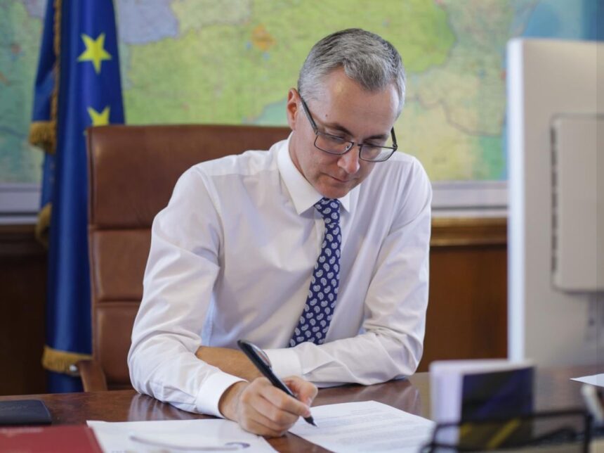 stelian ion usr ingrozit de sporurile magistratilor de legatura avem indemnizatie pentru copiii aflati in intretinere fie ca sunt cu parintele in strainatate fie ca ramane in tara 676047c48f190