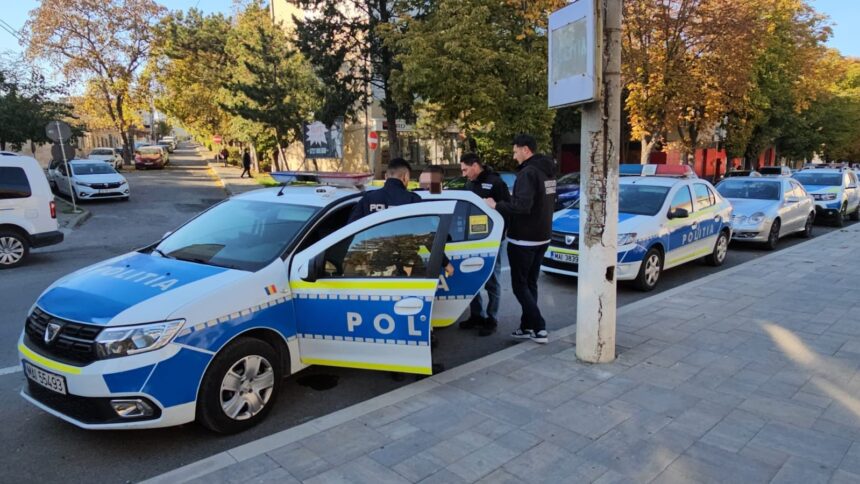 Tânăr constănțean, prins de polițiștii de la Secția 2 cu substanțe psihoactive și dosar penal. 1 tanar constantean prins de politistii de la sectia 2 cu substante psihoactive s a ales cu dosar penal 675ecedd2aed0