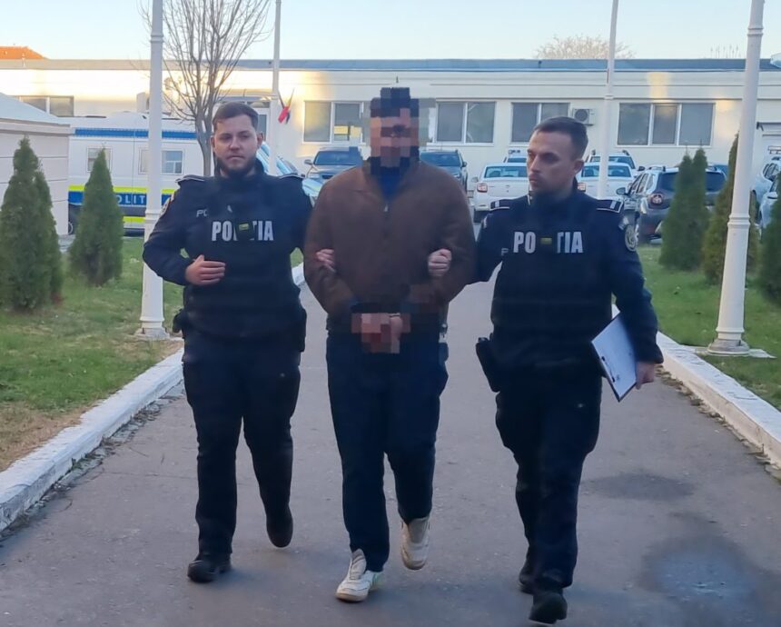 tanarul din costinesti care a furat o masina si a terorizat familia a spart televizorul si a spus ca da foc la casa 67689b51aa567