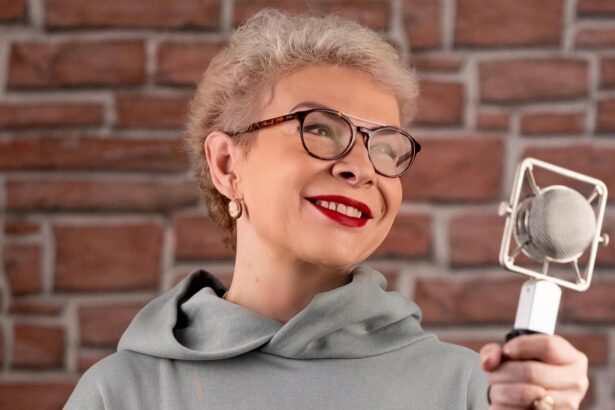 teo trandafir fara brad si decoratiuni de craciun anul acesta nu o sa stau singura sub el 676022c3dffa2