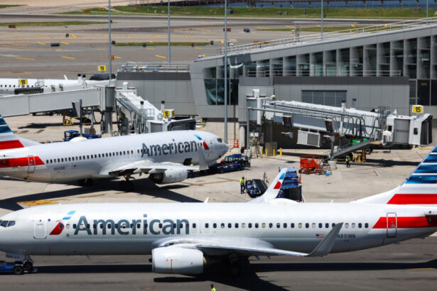 toata flota american airlines a fost consemnata la sol in ajunul craciunului pentru cateva zeci de minute care a fost cauza 676ae3e9d7975