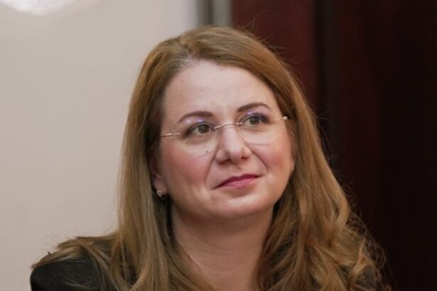 trei dintr o lovitura amazoanele infiltrate de iohannis in pnl au ratat intrarea in parlament constanteanca ligia deca printre ele 674ddd7893e84