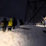 turisti blocati pe munte in bucegi s a depus zapada in cantitati mari si este pericol de avalanse 675480f7b6922