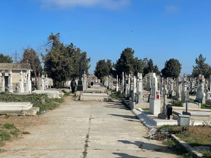 Un bărbat a decedat astăzi în cimitirul din Viile Noi: Comunicatul poliției 1 un barbat a murit astazi in cimitirul din viile noi iata ce transmit politistii 67680965608cc