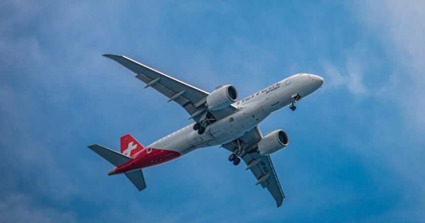 Un însoțitor de zbor pe ruta București - Zurich a decedat la spital, iar avionul Swiss Airlines a efectuat o aterizare de urgență în Austria. 1 un insotitor de zbor in cursa bucuresti zurich a murit la spital avionul swiss airlines a aterizat de urgenta in austria 6773c225387b9