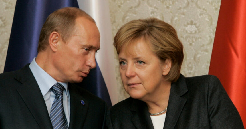 un mincinos fara rusine angela merkel spune ca minciunile lui putin privind crimeea au fost un punct de cotitura in relatia cu el 67501f96cd229