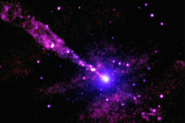 un obiect neidentificat s a izbit de o gaura neagra iar nasa a reusit sa surprinda momentul 675dae8ad018d
