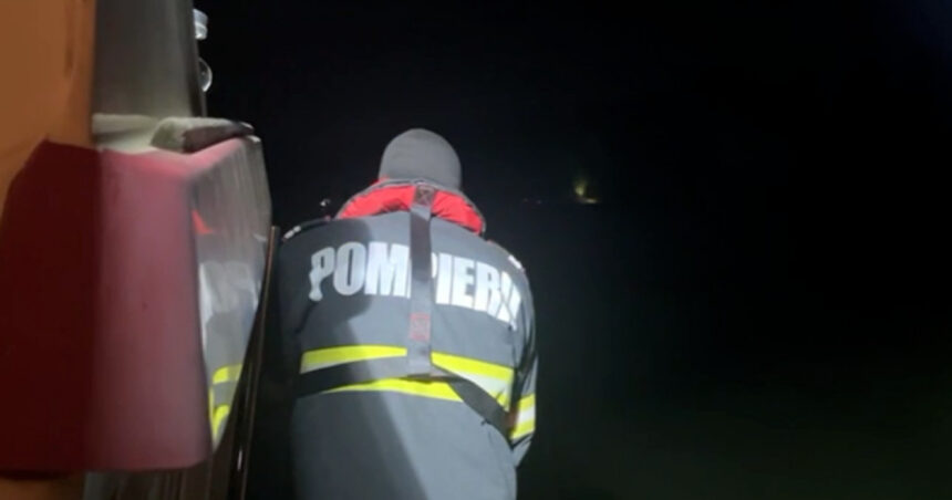 Un polițist a decedat și alți trei au fost răniți într-un accident cu o ambarcațiune a IPJ Tulcea pe brațul Sfântu Gheorghe 1 un politist a murit iar alti trei au fost raniti intr un accident cu o ambarcatiune a ipj tulcea pe bratul sfantu gheorghe 67731cb150077