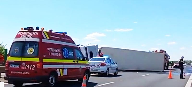 un tir cu detergent s a rasturnat pe autostrada a2 pe sensul bucuresti constanta 6762c6d162c5f