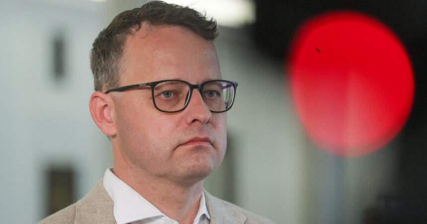ungaria sfideaza polonia si acorda azil unui politician acuzat de deturnare de fonduri reactia varsoviei 67653acec9a70