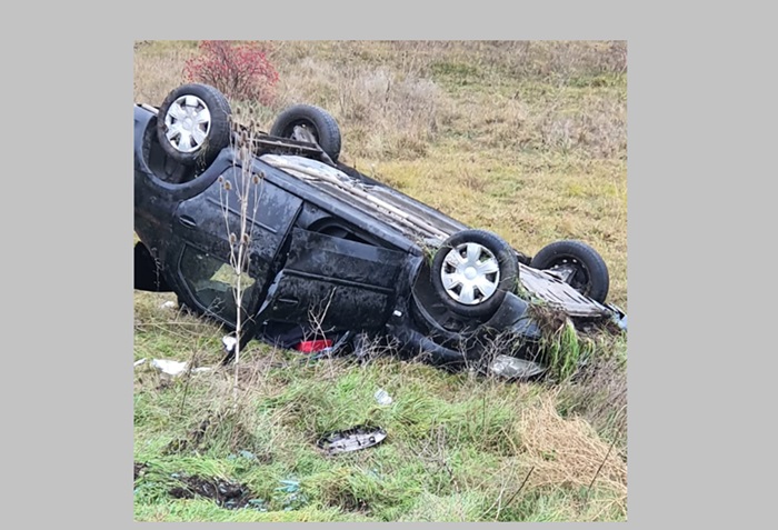 update accident pe dn 22 in zona sibioara o masina s a rasturnat soferita a ajuns la spital 67545bb91e7f9