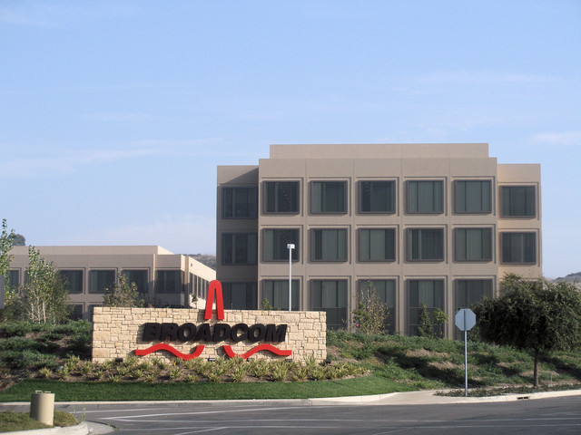 valoarea de piata a producatorului american de semiconductori broadcom depaseste 1 trilion de dolari pentru prima data 675d56706e0f9