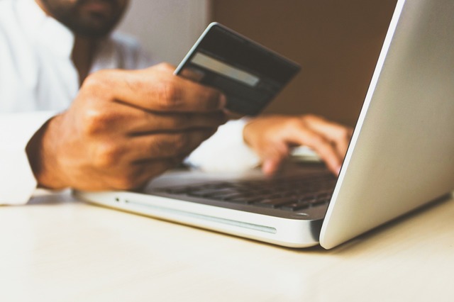vanzarile cu amanuntul de sarbatori din sua sunt mai mari decat anul trecut arata un raport mastercard 676e9610f2ae1